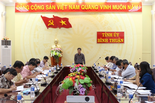 Đ/c Dương Văn An phát biểu tại cuộc họp